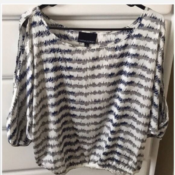 Cynthia Rowley Top Womens Medium Cold Shoulder Blue Striped White Blouse - Picture 5 of 16